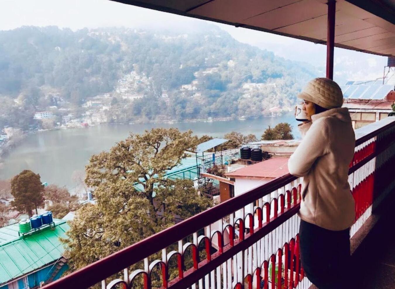 The Lake View Nainital Buitenkant foto