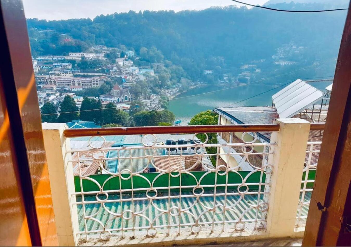 The Lake View Nainital Buitenkant foto